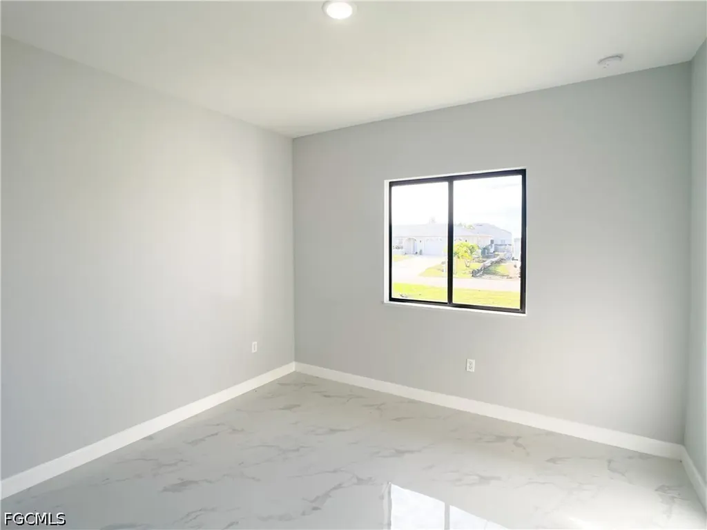 2005 SW 2nd Terrace Cape Coral FL 33991