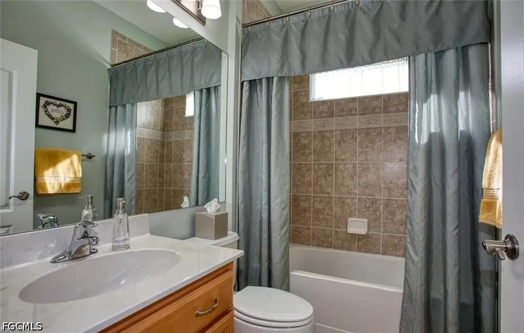 2474 Blackburn Circle Cape Coral FL 33991