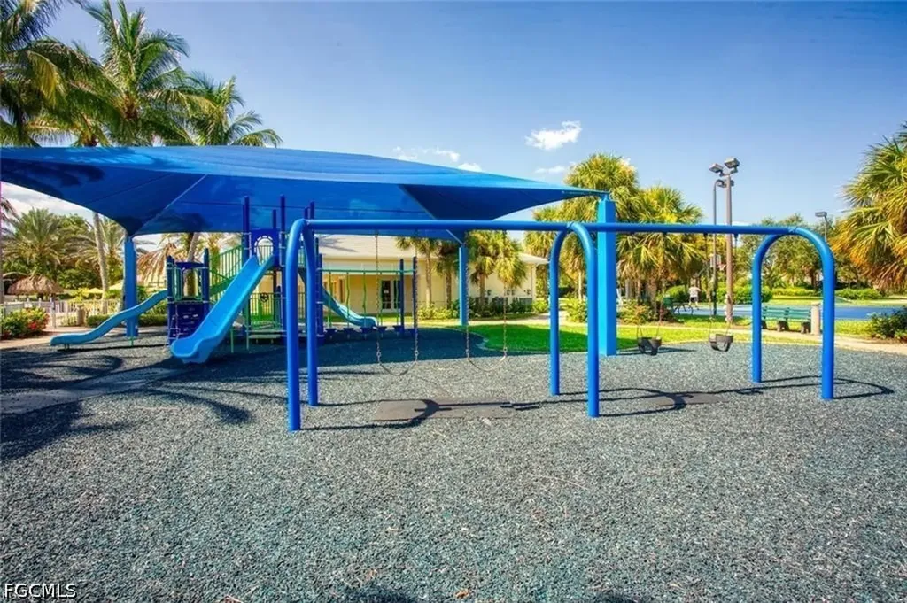 2474 Blackburn Circle Cape Coral FL 33991