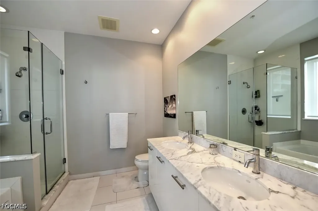3000 Oasis Grand Boulevard Fort Myers FL 33916