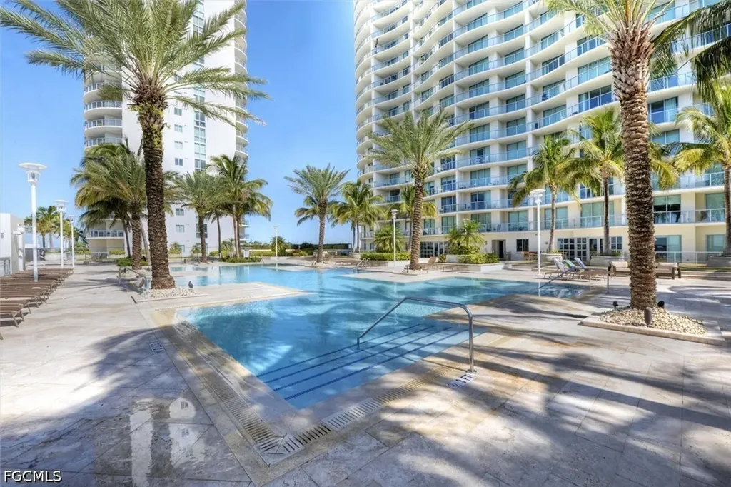 3000 Oasis Grand Boulevard Fort Myers FL 33916
