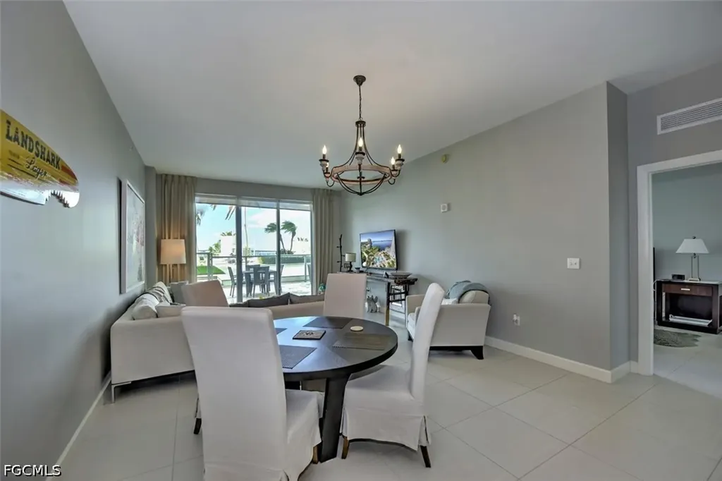 3000 Oasis Grand Boulevard Fort Myers FL 33916