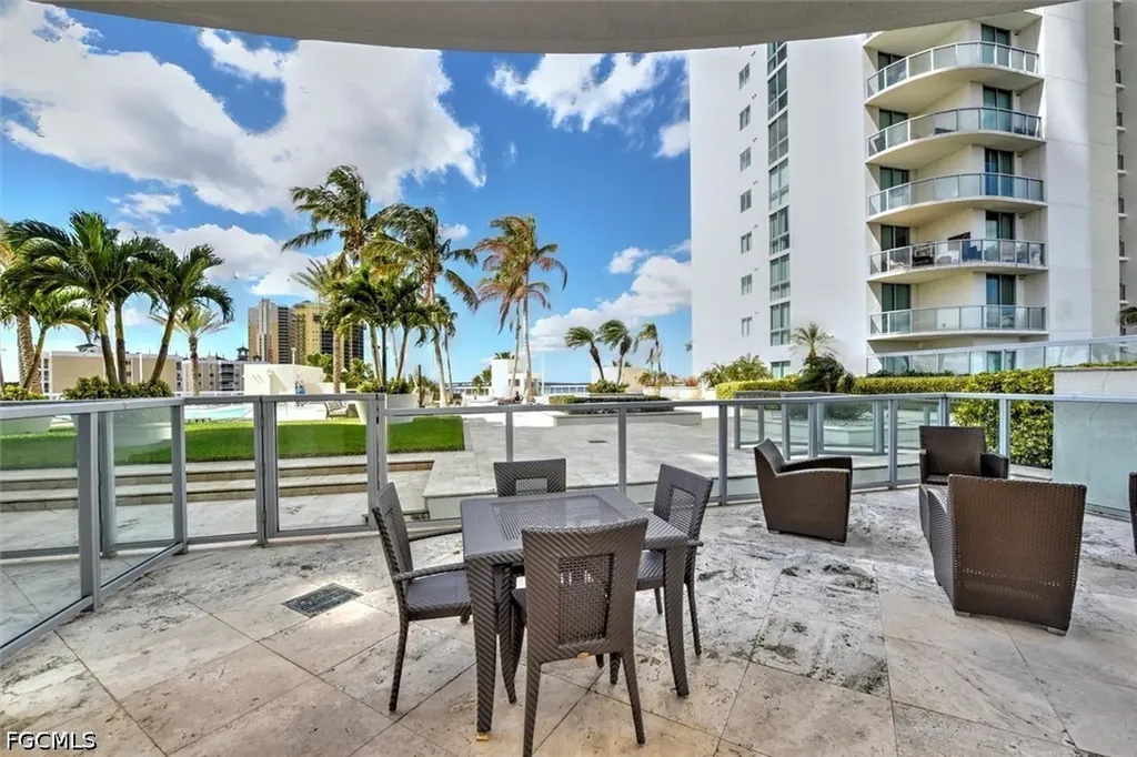 3000 Oasis Grand Boulevard Fort Myers FL 33916