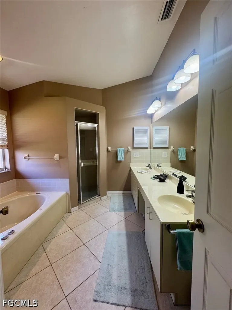 13648 Admiral Court Fort Myers FL 33912