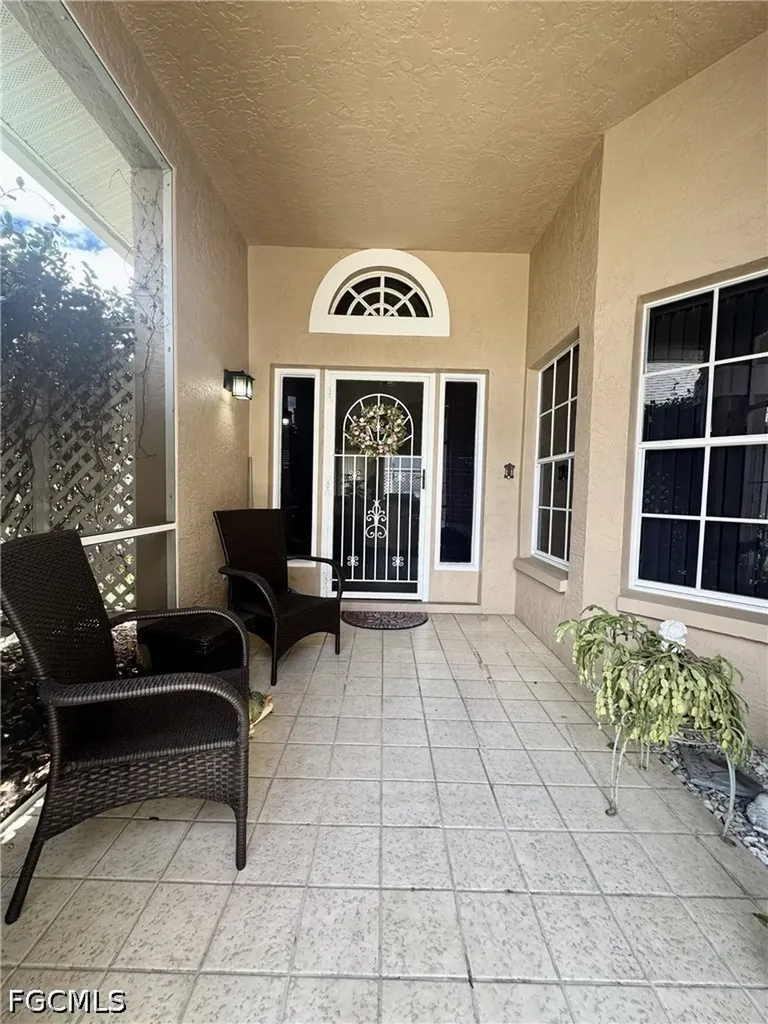 13648 Admiral Court Fort Myers FL 33912