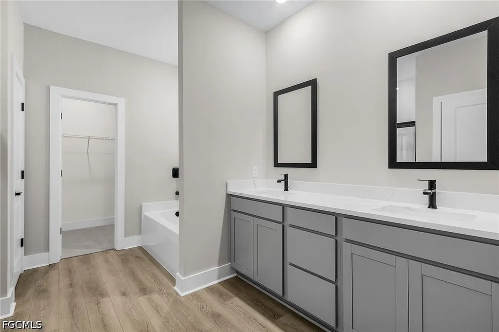 1524 SW 29th Street Cape Coral FL 33914