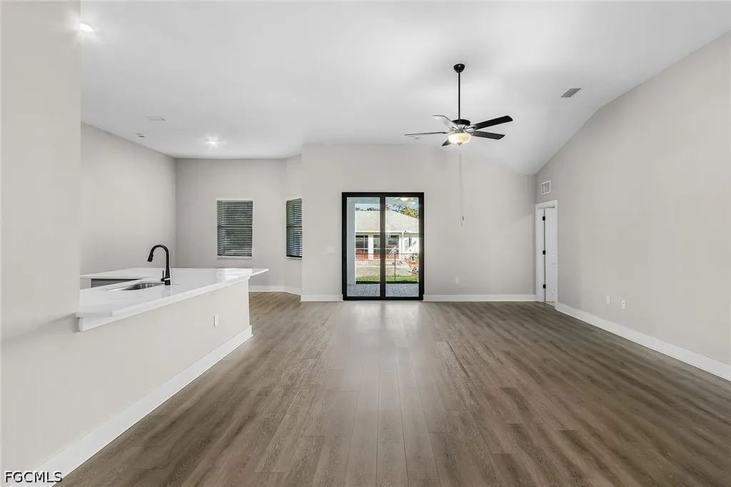 1524 SW 29th Street Cape Coral FL 33914