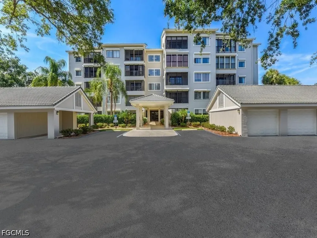 201 Arbor Lake Drive Naples FL 34110