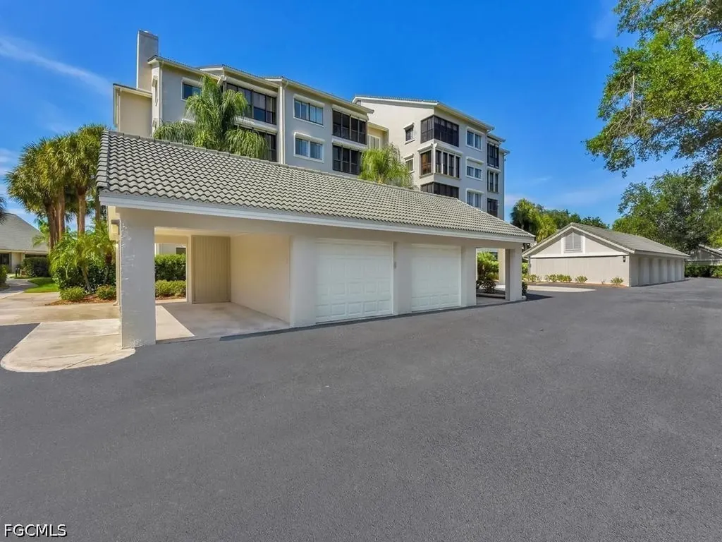 201 Arbor Lake Drive Naples FL 34110