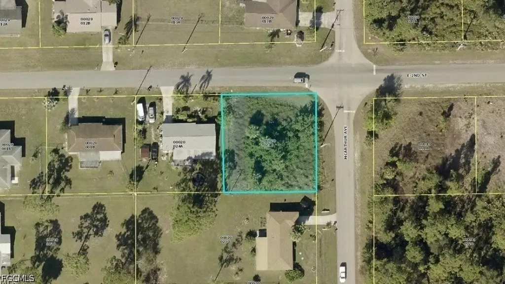 2706 E 2nd Street Lehigh Acres FL 33936
