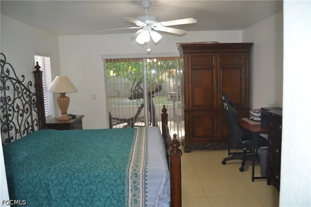622 SE 10th Avenue Cape Coral FL 33990