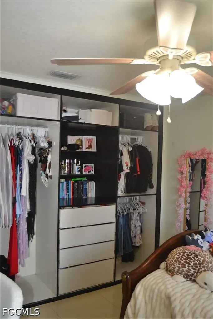 622 SE 10th Avenue Cape Coral FL 33990