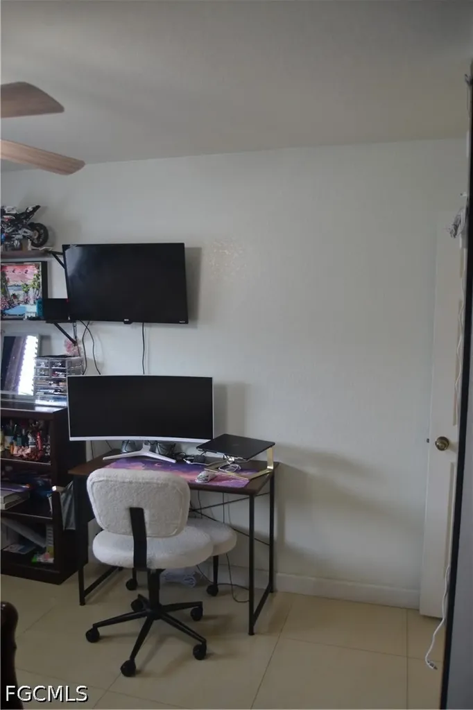 622 SE 10th Avenue Cape Coral FL 33990