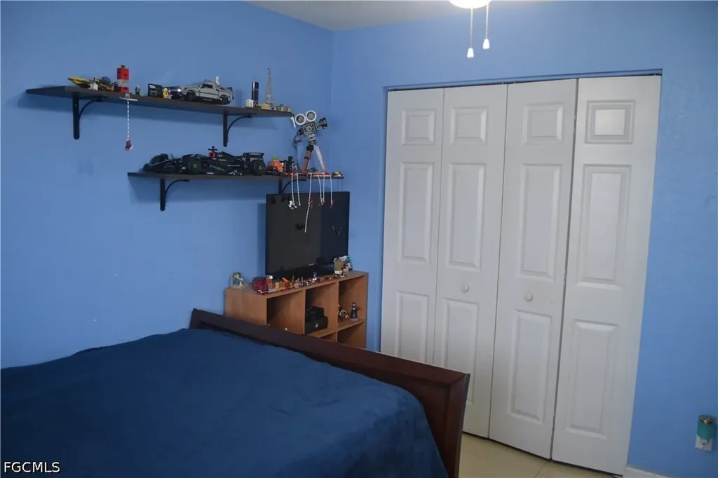 622 SE 10th Avenue Cape Coral FL 33990