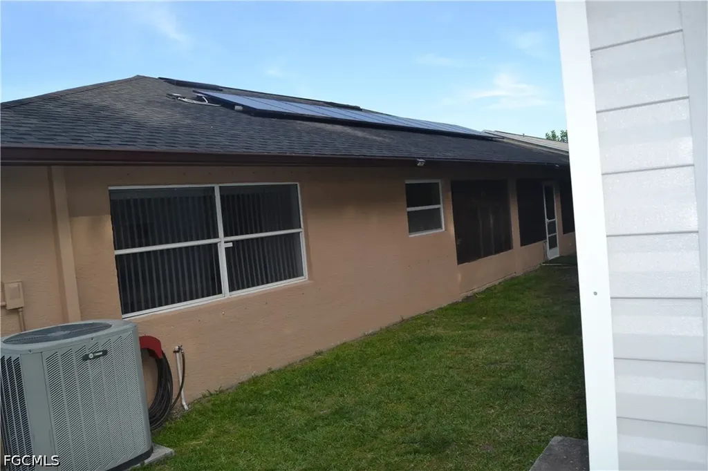 622 SE 10th Avenue Cape Coral FL 33990