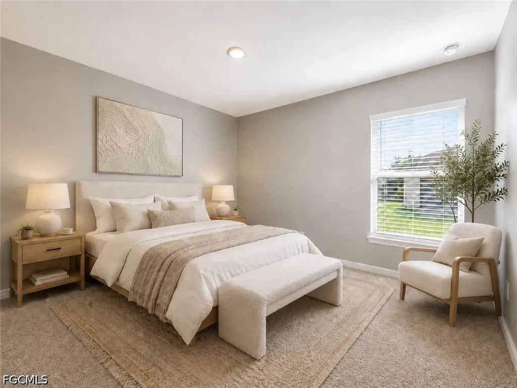 2728 NE 5th Place Cape Coral FL 33909