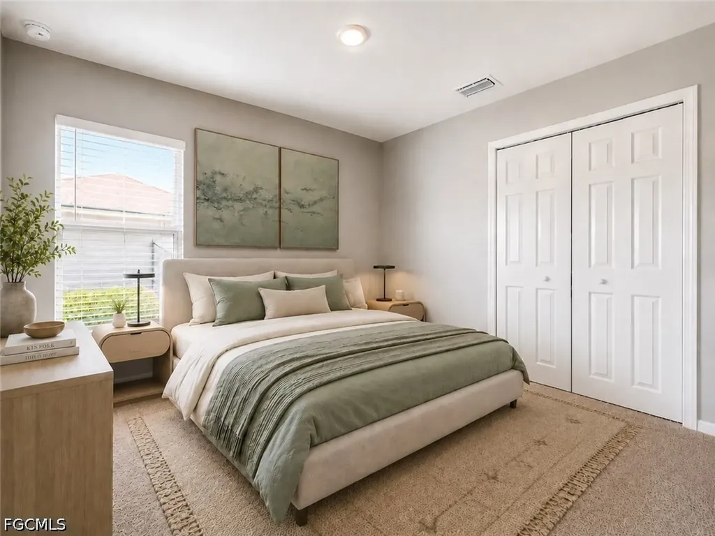 2728 NE 5th Place Cape Coral FL 33909