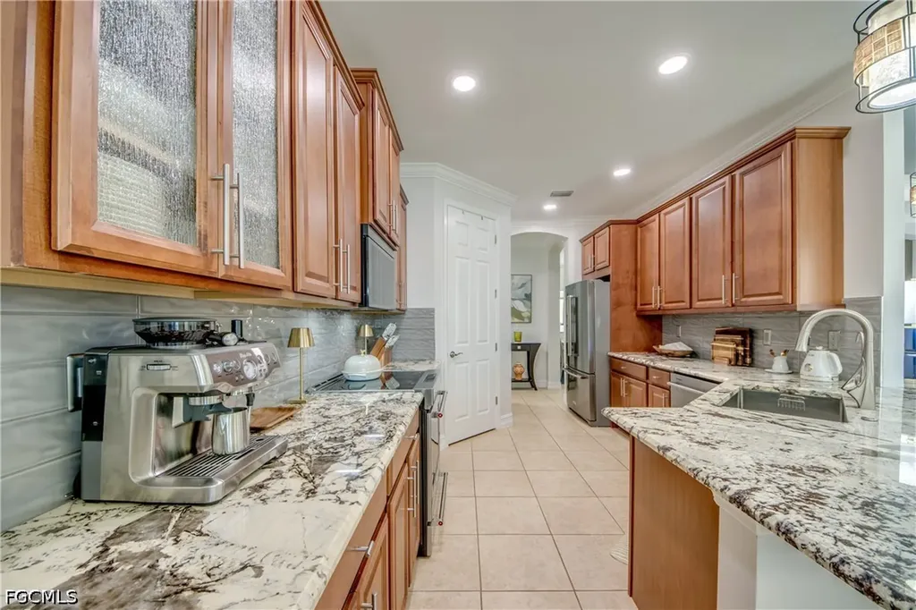 2612 Stonyhill Court Cape Coral FL 33991