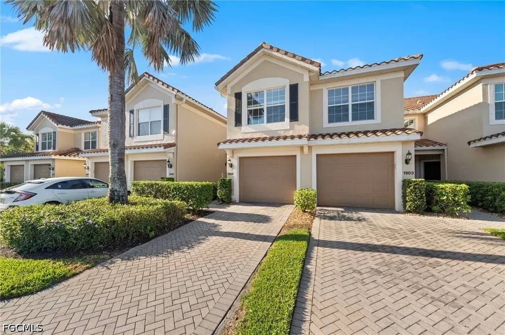10344 Whispering Palms Drive Fort Myers FL 33913