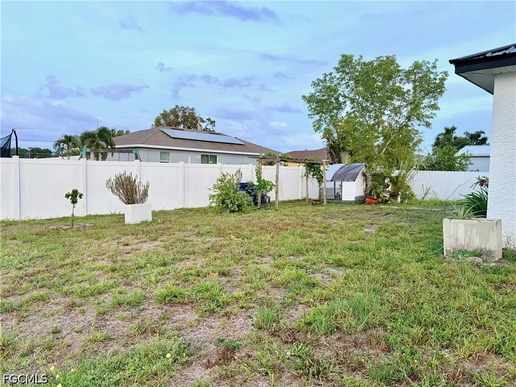 3201 NW 2nd Place Cape Coral FL 33993