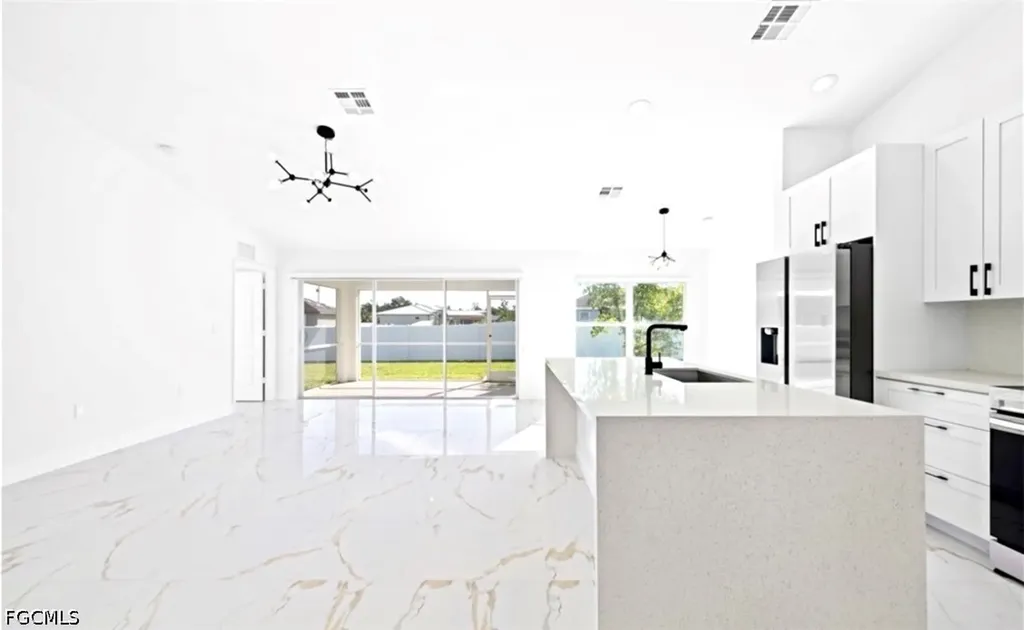 3201 NW 2nd Place Cape Coral FL 33993