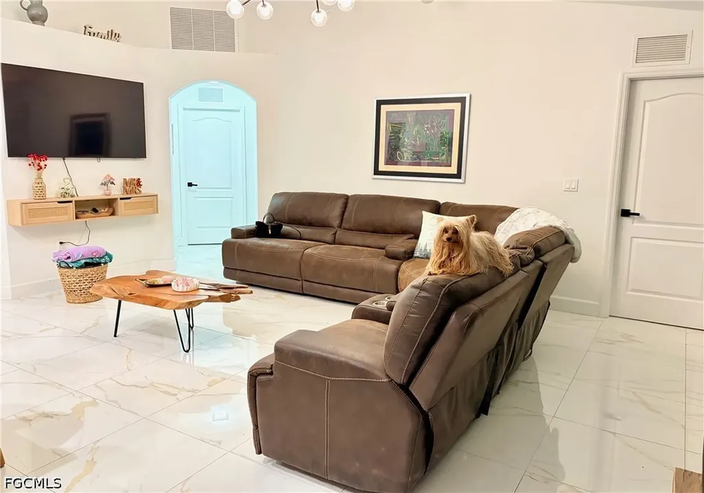 3201 NW 2nd Place Cape Coral FL 33993