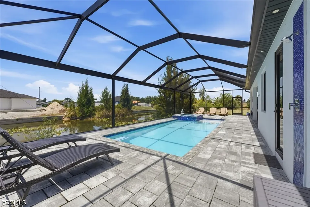 2530 SW 4th Place Cape Coral FL 33914