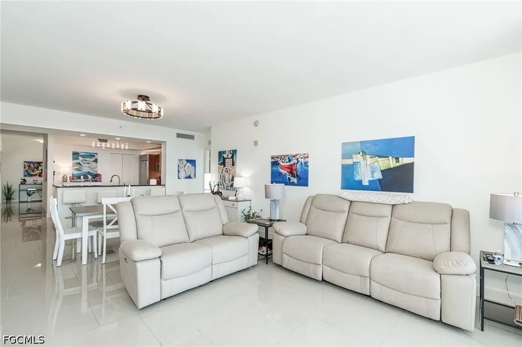3000 Oasis Grand Boulevard Fort Myers FL 33916