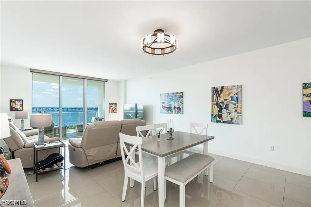 3000 Oasis Grand Boulevard Fort Myers FL 33916