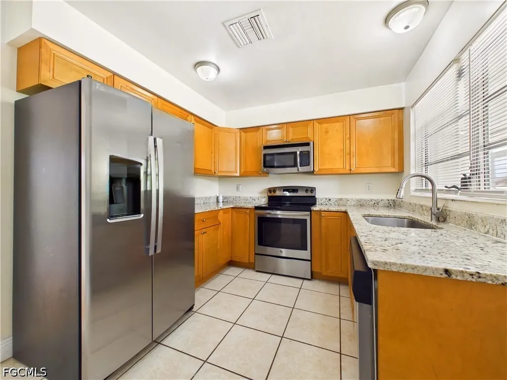 794 Hydrangea Drive North Fort Myers FL 33903