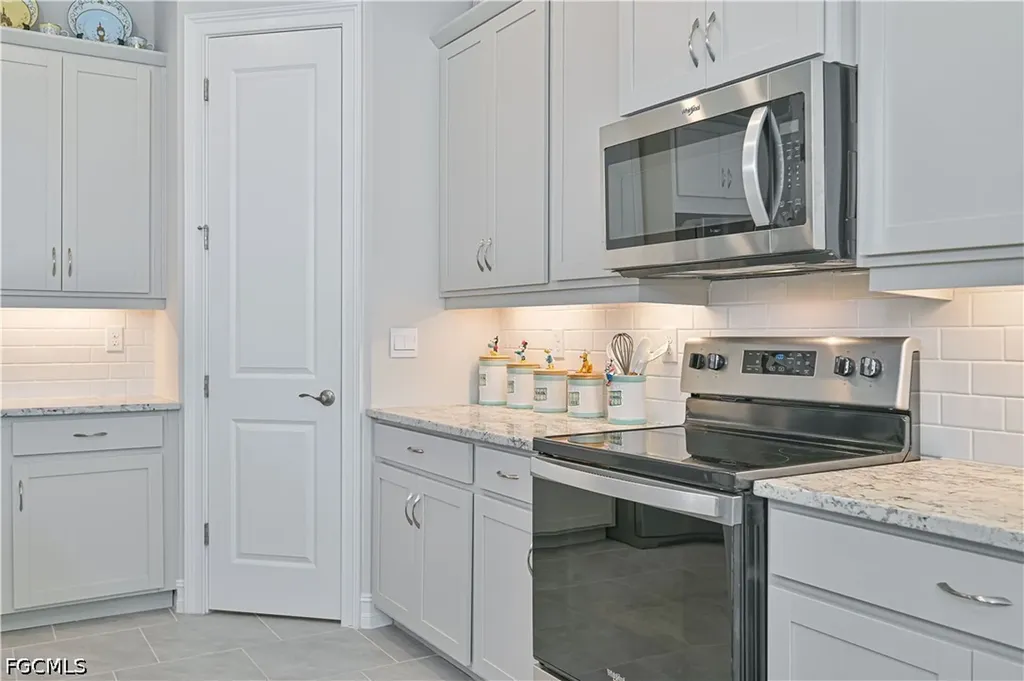 18237 Everson Miles Circle North Fort Myers FL 33917