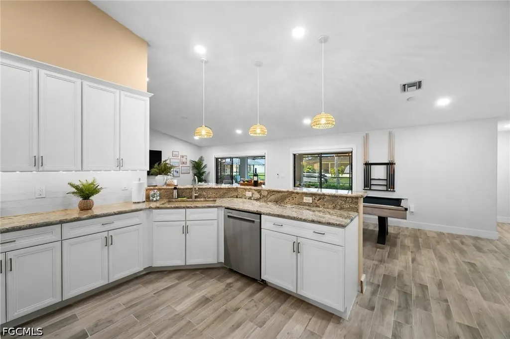 1629 SW 43rd Terrace Cape Coral FL 33914