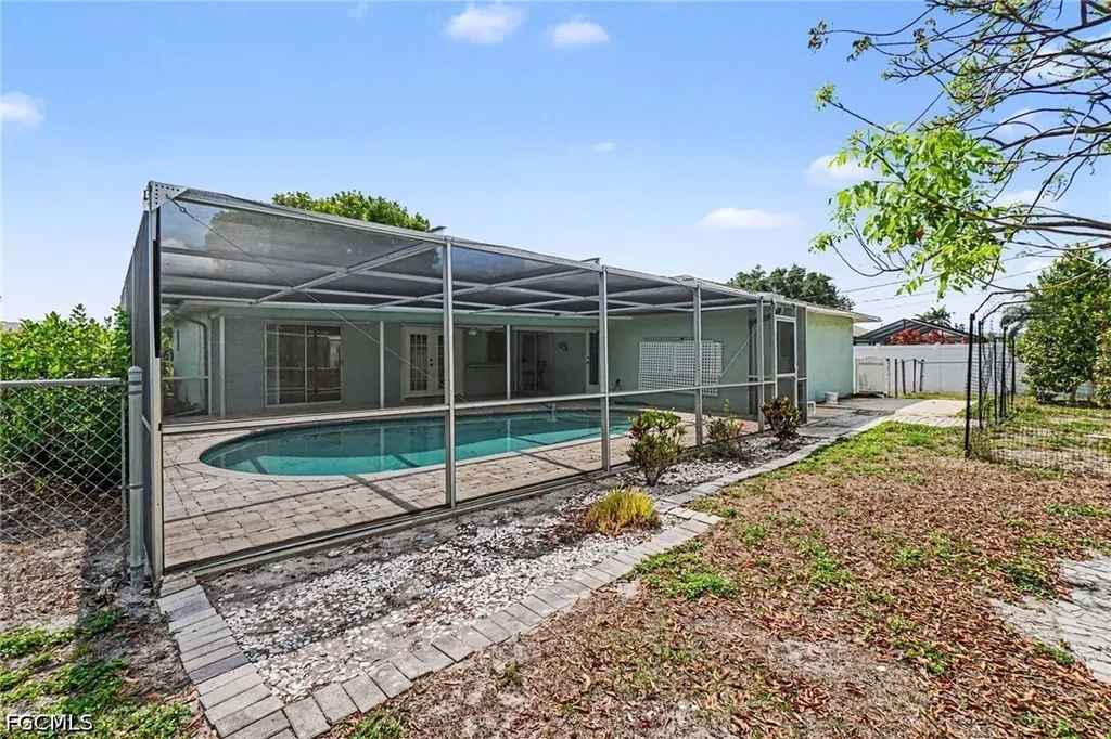 3314 SE 11th Avenue Cape Coral FL 33904