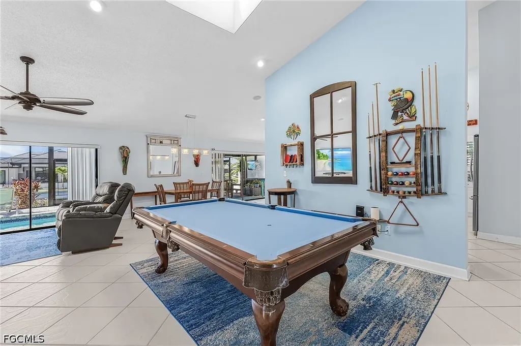 920 SE 33rd Street Cape Coral FL 33904