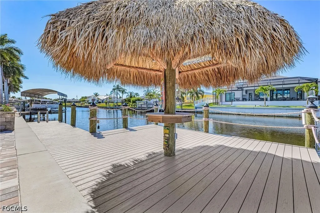920 SE 33rd Street Cape Coral FL 33904