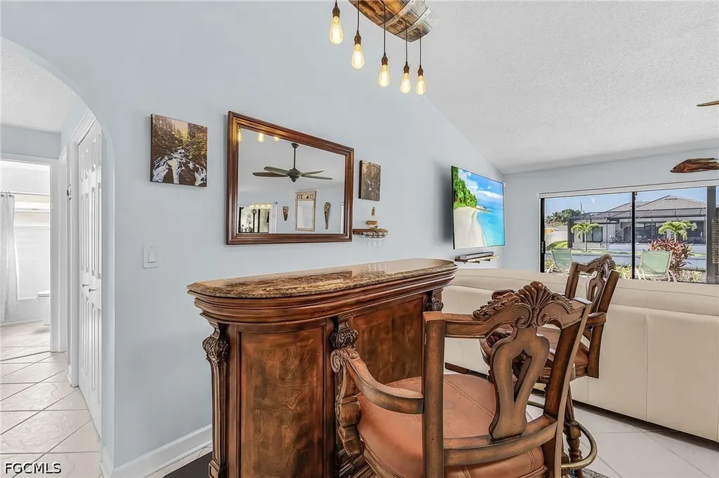 920 SE 33rd Street Cape Coral FL 33904