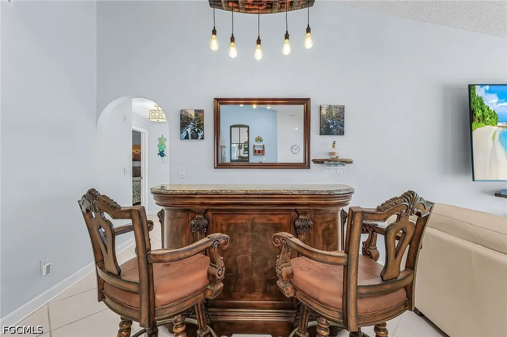 920 SE 33rd Street Cape Coral FL 33904