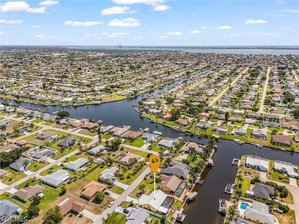 920 SE 33rd Street Cape Coral FL 33904