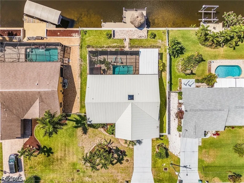 920 SE 33rd Street Cape Coral FL 33904