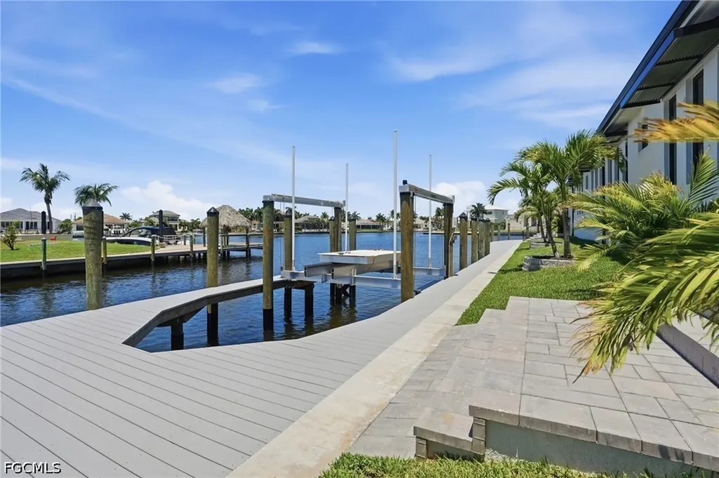 5201 Seagull Court Cape Coral FL 33904