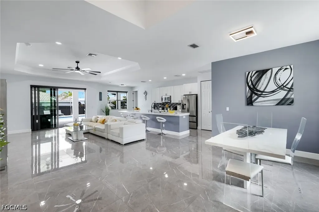 2419 Country Club Boulevard Cape Coral FL 33990