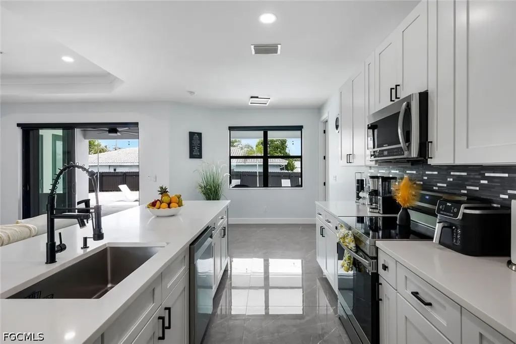 2419 Country Club Boulevard Cape Coral FL 33990
