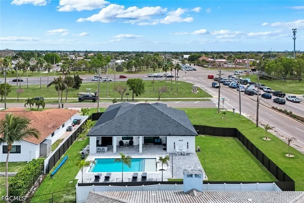 2419 Country Club Boulevard Cape Coral FL 33990
