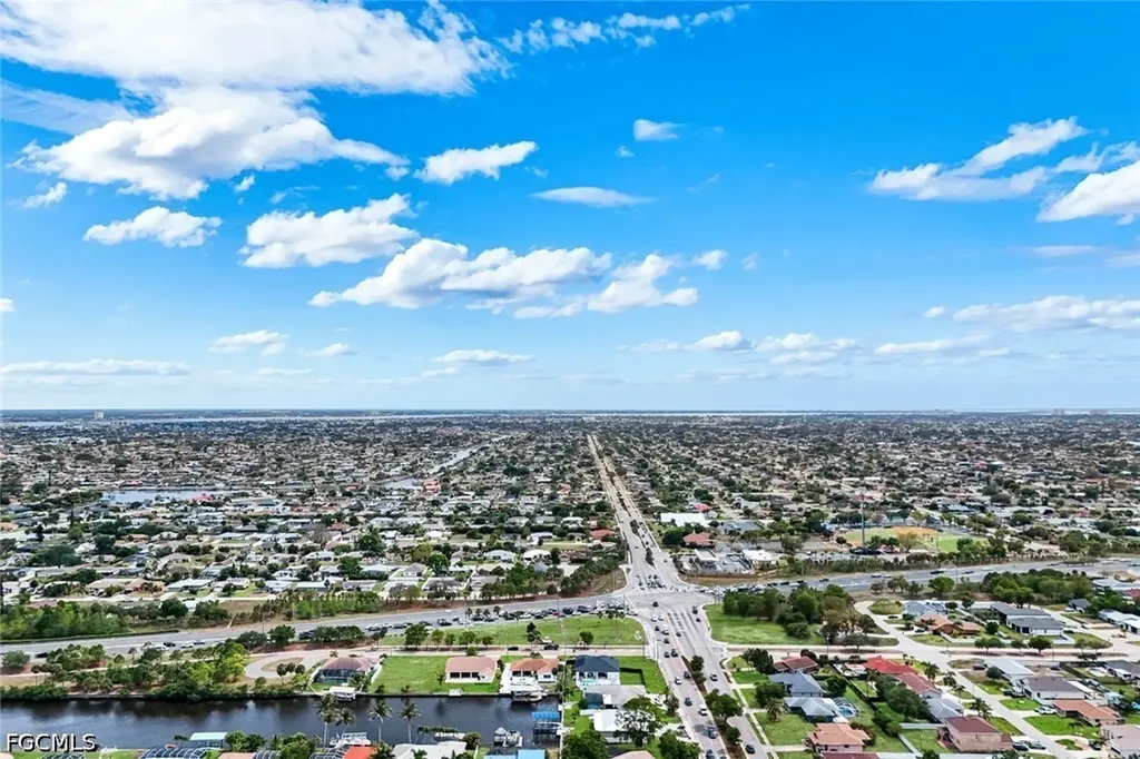 2419 Country Club Boulevard Cape Coral FL 33990