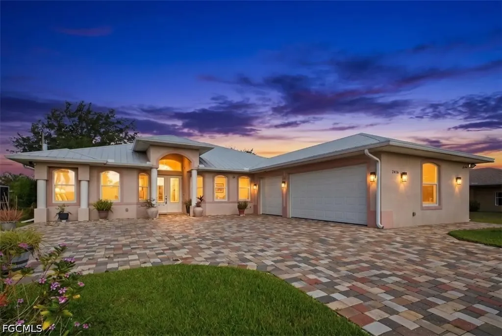 2416 SE 8th Avenue Cape Coral FL 33990