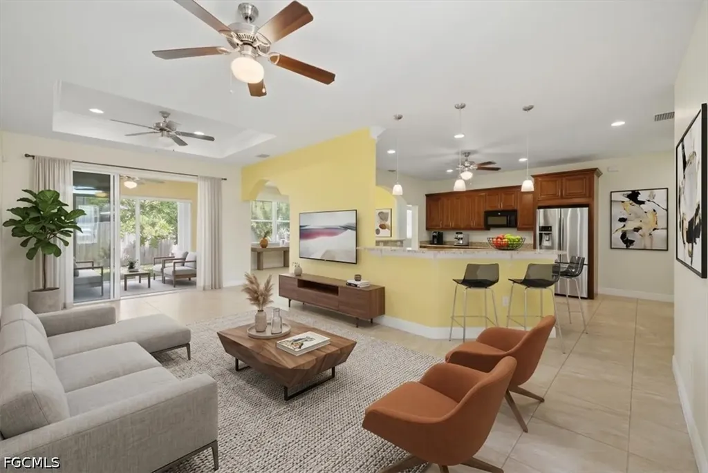 2416 SE 8th Avenue Cape Coral FL 33990