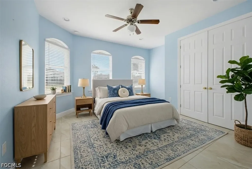 2416 SE 8th Avenue Cape Coral FL 33990