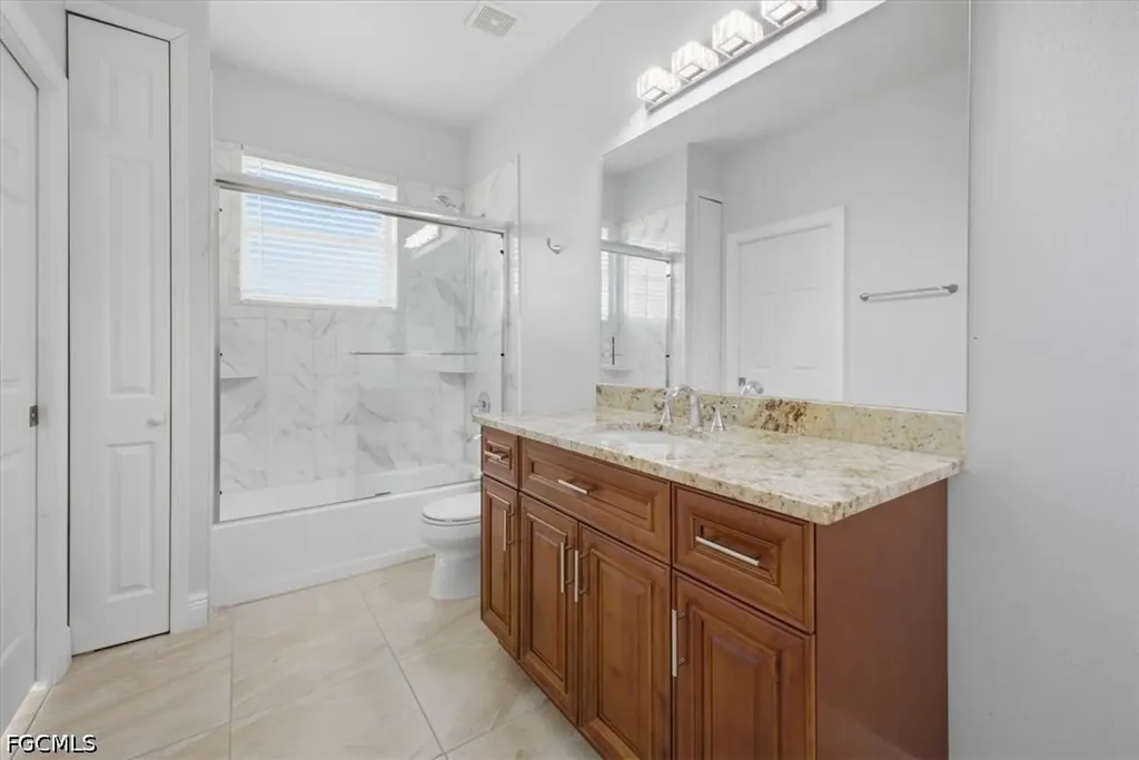 2416 SE 8th Avenue Cape Coral FL 33990