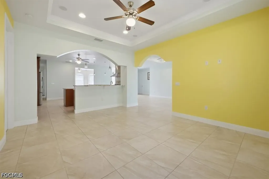 2416 SE 8th Avenue Cape Coral FL 33990
