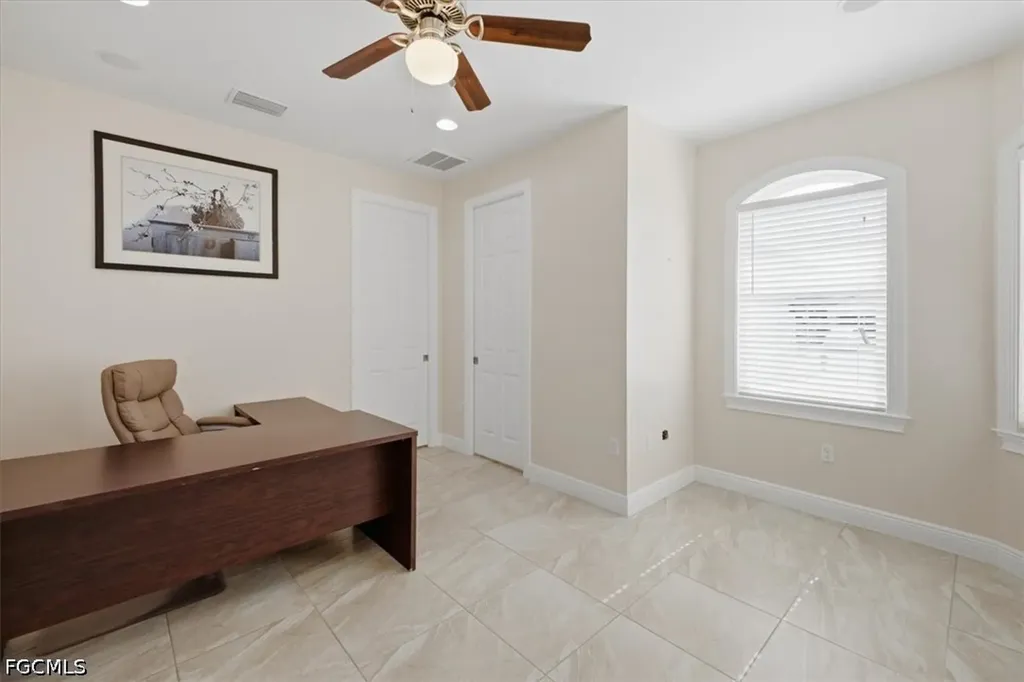 2416 SE 8th Avenue Cape Coral FL 33990